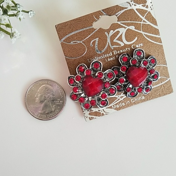 💕GIFTED💕 Fashion Earrings - Picture 5 of 6